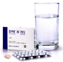 애머리파마(Emery Pharma)가 지난 3일(현지 시간) 위장약 ‘잔탁’이 열에 노출된 시간에 따라 추정발암물질인 NDMA 수치가 미국식품의약국(FDA) 허용치를 초과했다는 실험결과를 밝혔다. 